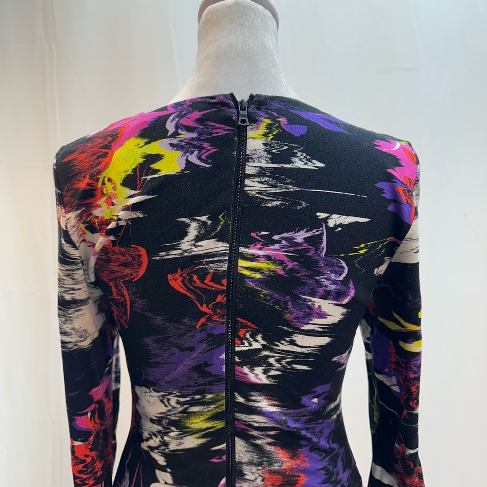 Alice + Olivia Multicolor Abstract Long Sleeve Dress - Picture 5 of 5